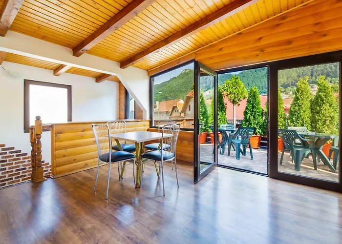 Проживание в семье Casa Ivett *